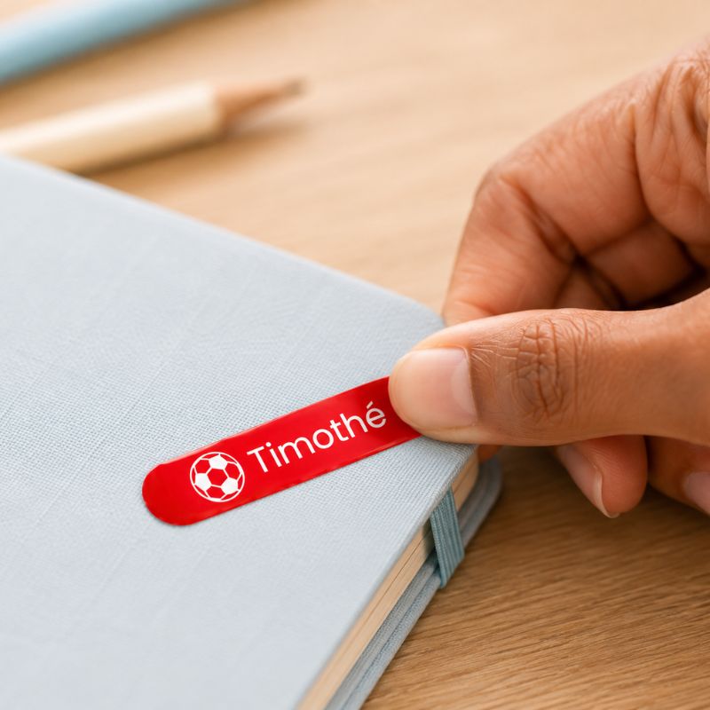 Stickers Prénom Personnalisés Objets, Fond Couleur au Choix - stickers - Mon Tampon Prénom